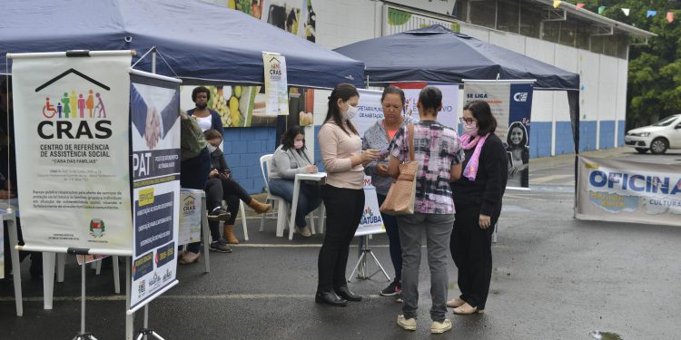 Indaiatuba – Assistência Social divulga serviços da Prefeitura em Ação Comunitária realizada no Carlos Aldrovandi na quinta e Parque Indaiá na sexta