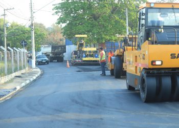 Louveira – MANUTENÇÃO – Prefeitura recupera 3.250m² de asfalto na Wagner Luiz Bevilacqua e na Ricieri Chiquetto