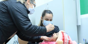 Louveira – SAÚDE – UBSs Central e PAS Santo Antônio abrem neste sábado (17) para vacinação contra poliomielite e covid-19