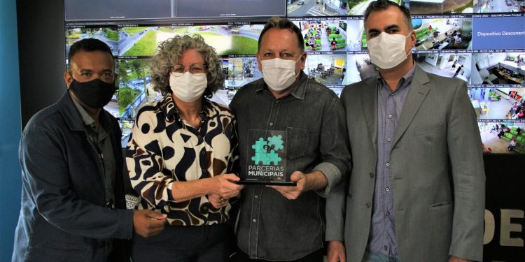 Louveira – Louveira recebe prêmio “Parcerias Municipais” e é destaque nas ações de saúde no Estado de São Paulo