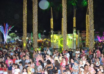 Pedreira – Projeto “Luzes de Natal – Desejos e Sonhos” agitou o final de semana de Pedreira
