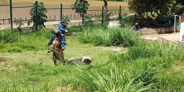 Louveira – Prefeitura trabalha serviços de zeladoria nesta terça no Monterrey e Vila Caldana