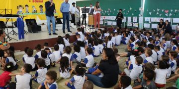 Hortolândia – Hortolândia inicia entrega de uniformes de inverno a estudantes municipais