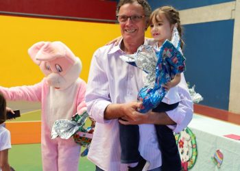 Itapira – Prefeitura distribui ovos de Páscoa para alunos da rede municipal