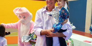 Itapira – Prefeitura distribui ovos de Páscoa para alunos da rede municipal