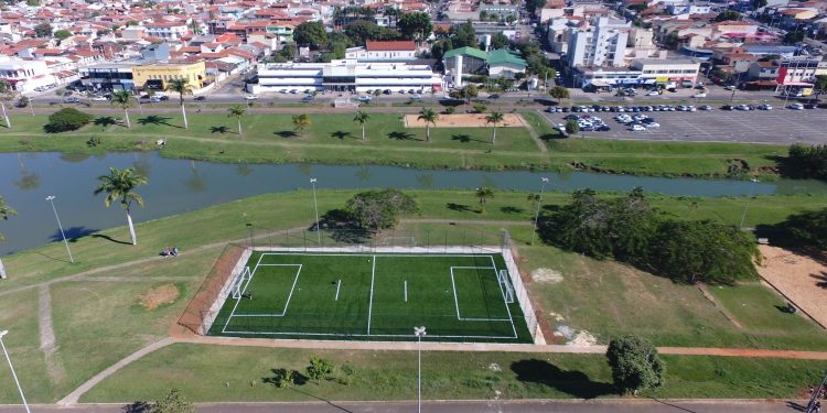 Indaiatuba – Prefeitura conclui construção de quatro campos de futebol society no Parque Ecológico