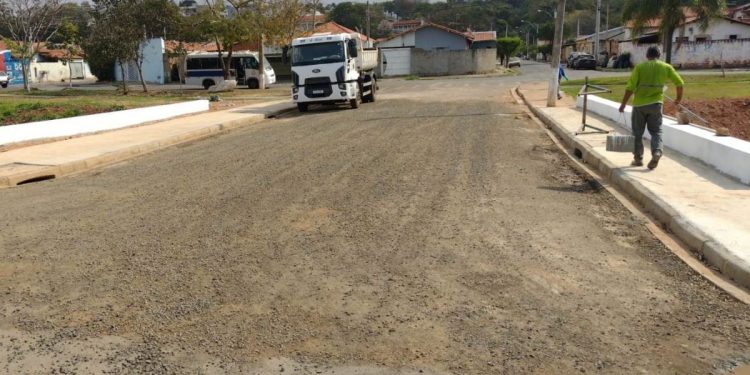 Itapira – Obras no canal do bairro Assad Alcici chegam à fase final