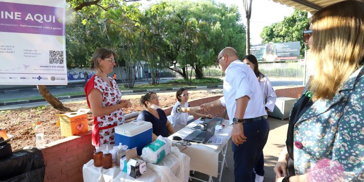 Campinas – Vacinação em terminais de ônibus vai até sexta-feira, 20, em Campinas