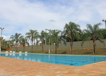 Holambra – Prefeitura de Holambra abre inscrições para aulas gratuitas de natação e hidroginástica