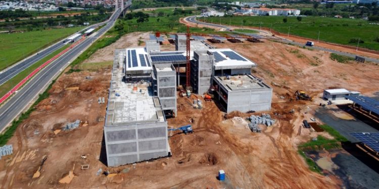 Hortolândia – Obra do novo Paço Municipal segue com acabamento interno