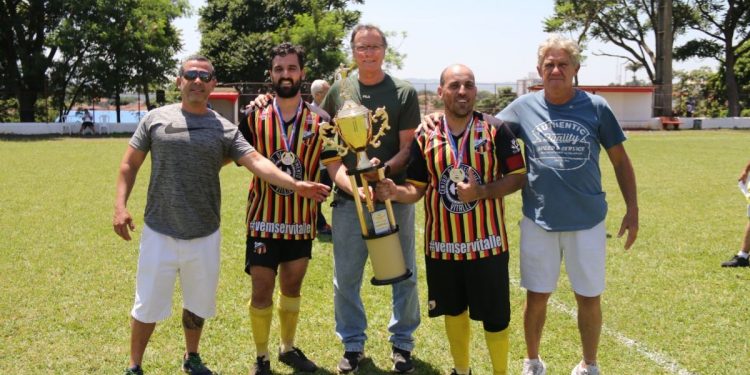 Itapira – Paulistano goleia Botafogo e fica com título da 3ª Divisão