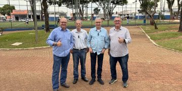 Americana – Prefeito Chico acompanha início da revitalização da Praça Oscar Ignácio de Souza