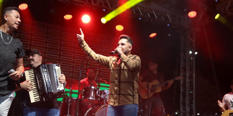 Louveira – Louveira inicia 54ª Festa da Uva e 10ª Expo Caqui