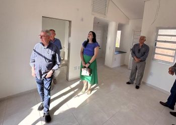 Americana – Prefeito Chico acompanha andamento das obras do Condomínio Vida Longa