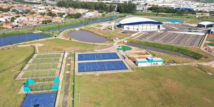 Indaiatuba – Prefeito Nilson Gaspar inaugura Centro Esportivo Rei Pelé no domingo (8/12) com show de Michel Teló