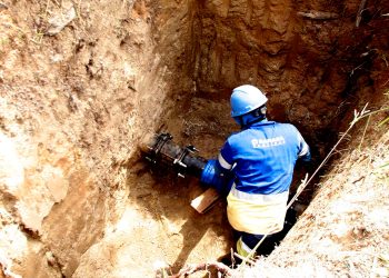 Sanasa – JARDIM PROENÇA: SANASA SUBSTITUI O EQUIPAMENTO QUE MEDE A VAZÃO DA ÁGUA NA REDE