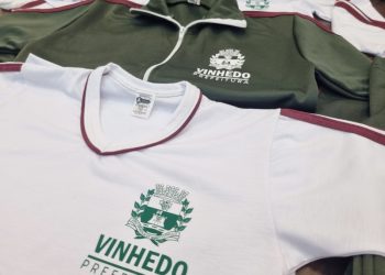 Vinhedo – Secretaria de Educação inicia entrega dos uniformes da Rede Municipal no dia 24