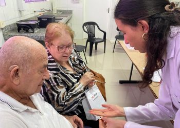 Indaiatuba – Funssol e Secretaria de Saúde fazem entrega de 97 de aparelhos auditivos no Derefim