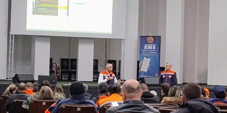 Vinhedo – Defesa Civil de Vinhedo participa de capacitação sobre segurança de barragens no Palácio dos Bandeirantes, em São Paulo